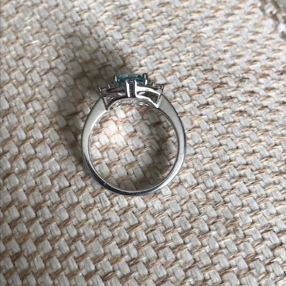 Ring - Picture 3 of 5